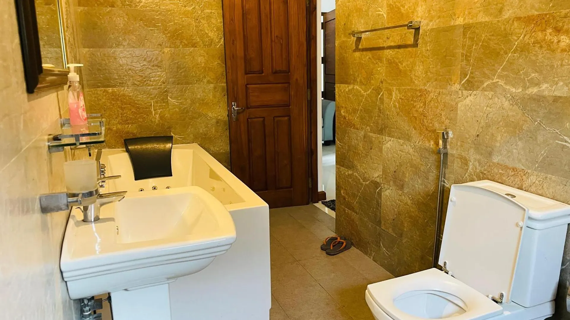 Villa 130 Kandy