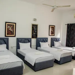  Hostal Funk Bunks - By The